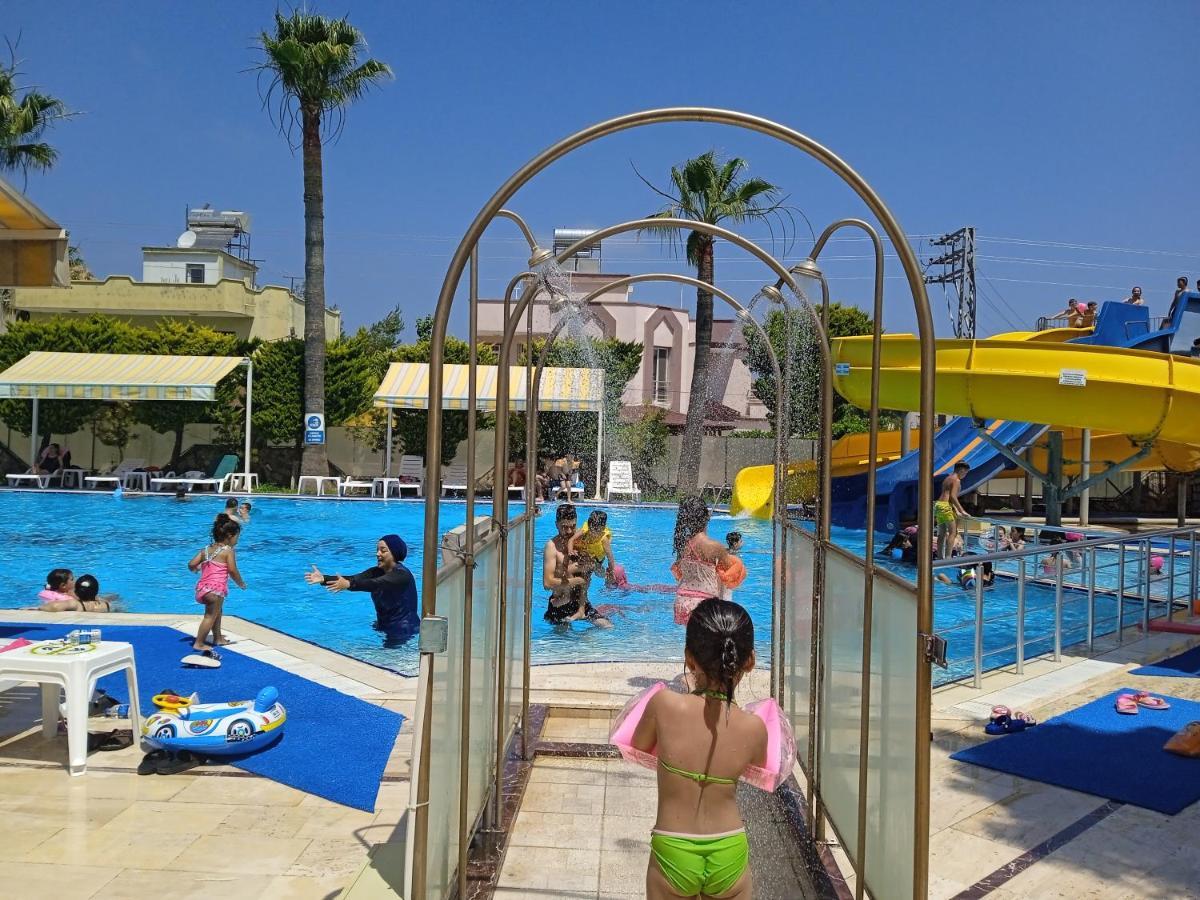 Gumus Hotel Arsuz Exterior foto
