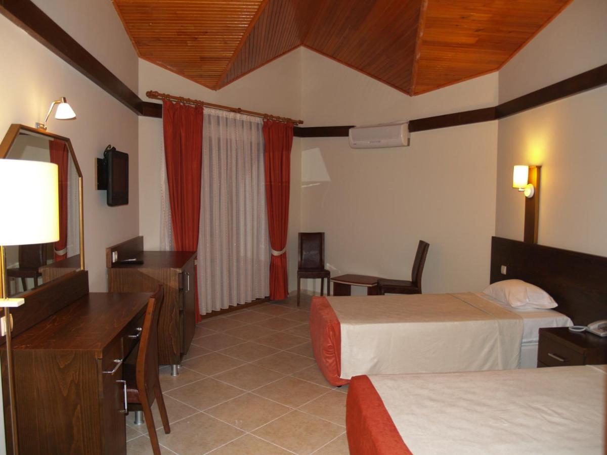 Gumus Hotel Arsuz Habitación foto
